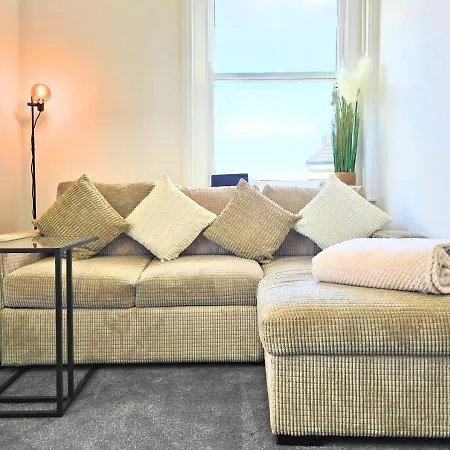 Secret Retreat Redland