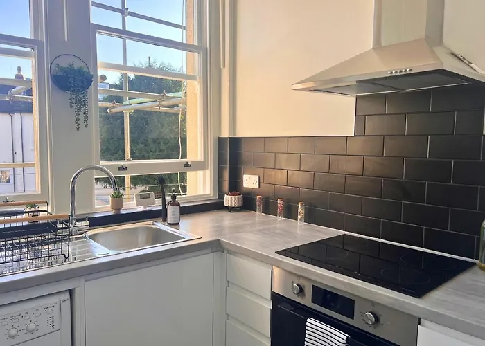 Secret Retreat Redland Daire